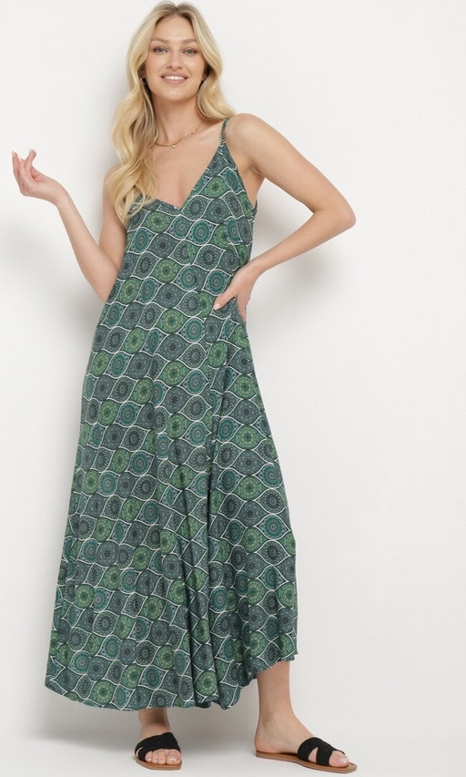 Zielona sukienka born2be na ramiączkach z dekoltem w kształcie litery v