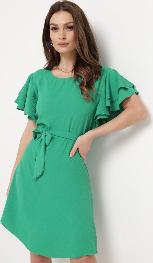 Zielona sukienka born2be w stylu casual mini z okrągłym dekoltem