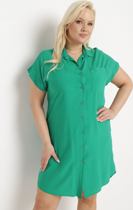 Zielona sukienka born2be w stylu casual z dekoltem w kształcie litery v z krótkim rękawem