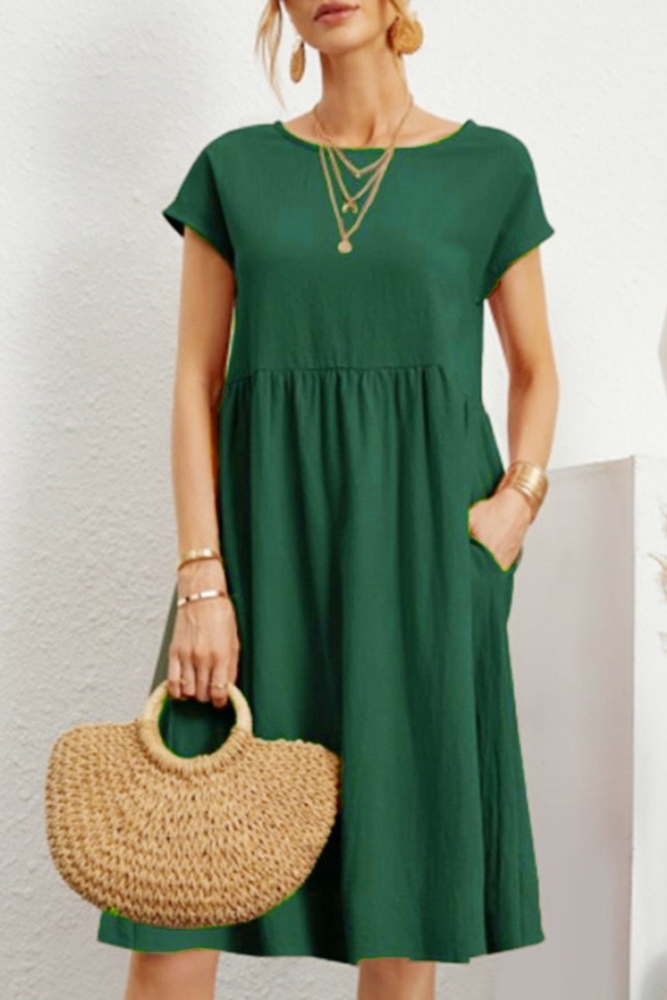 Zielona sukienka IVET midi w stylu casual z okrągłym dekoltem