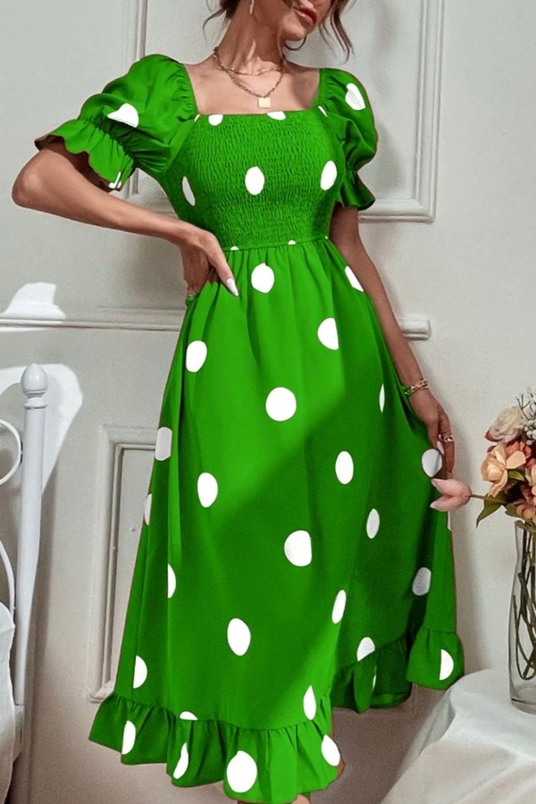 Zielona sukienka IVET midi z krótkim rękawem