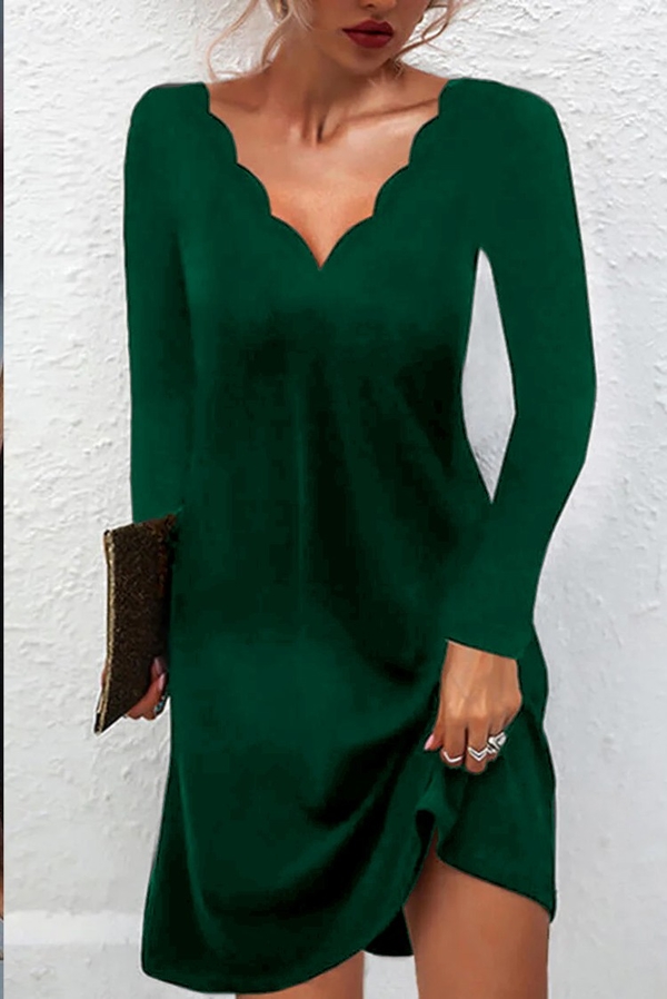 Zielona sukienka IVET z dekoltem w kształcie litery v