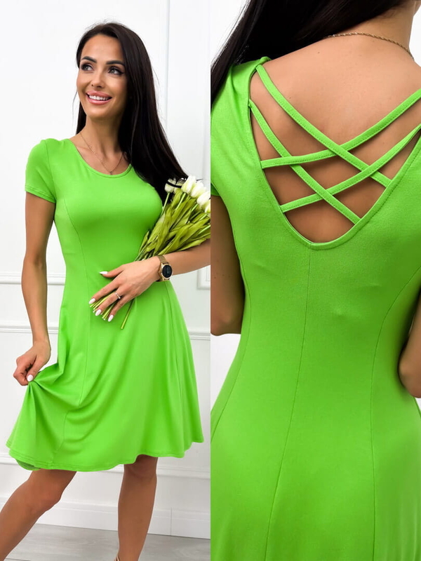 Zielona sukienka ModnaKiecka.pl z dekoltem w kształcie litery v prosta w stylu casual