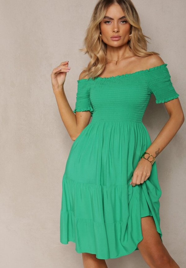 Zielona sukienka Renee z krótkim rękawem z bawełny