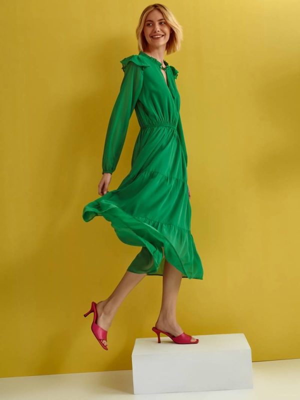 Zielona sukienka Top Secret z dzianiny maxi z długim rękawem