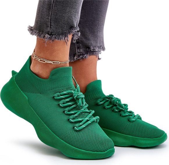 Zielone buty sportowe ButyModne z płaską podeszwą w sportowym stylu