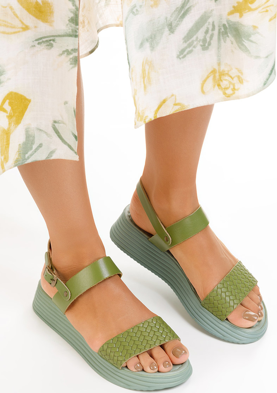 Zielone sandały Zapatos w stylu casual z płaską podeszwą