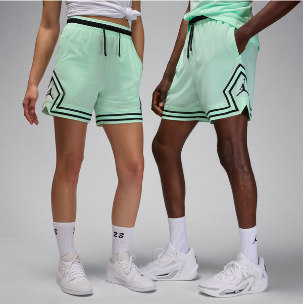 Zielone spodenki Jordan z tkaniny w sportowym stylu