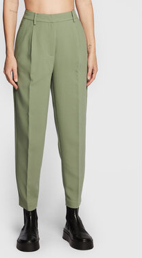 Zielone spodnie Bruuns Bazaar w stylu casual