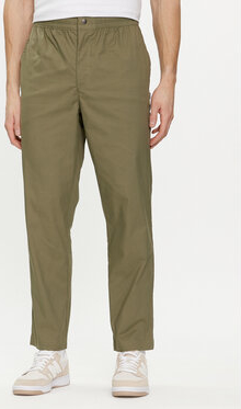 Zielone spodnie New Balance z dresówki w stylu casual