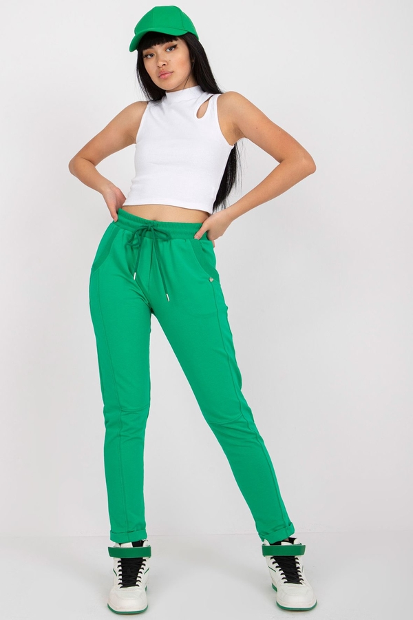 Zielone spodnie sportowe Basic Feel Good z dresówki