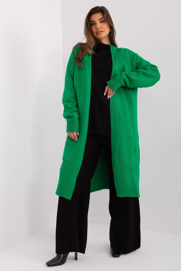 Zielony sweter Badu