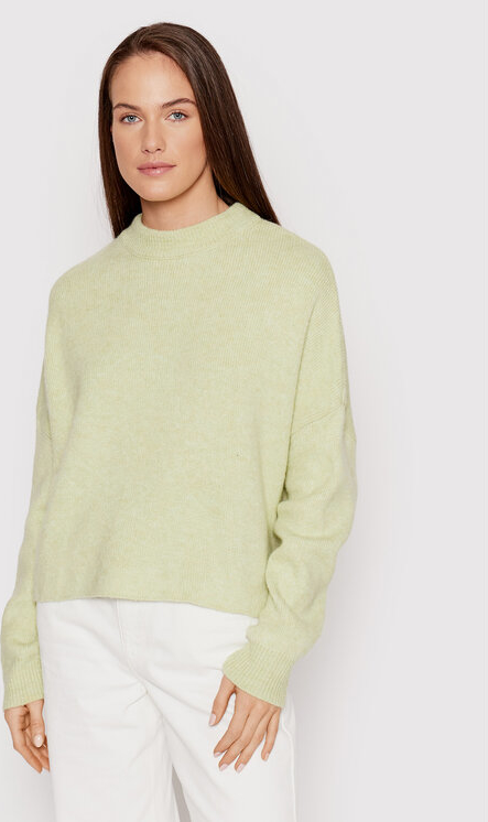 Zielony sweter NA-KD