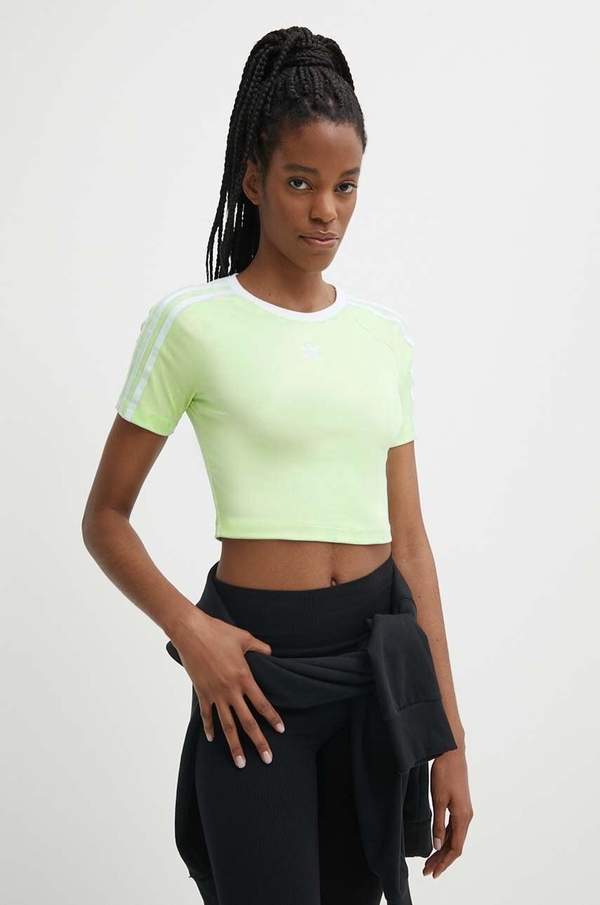 Zielony t-shirt Adidas Originals z krótkim rękawem w sportowym stylu