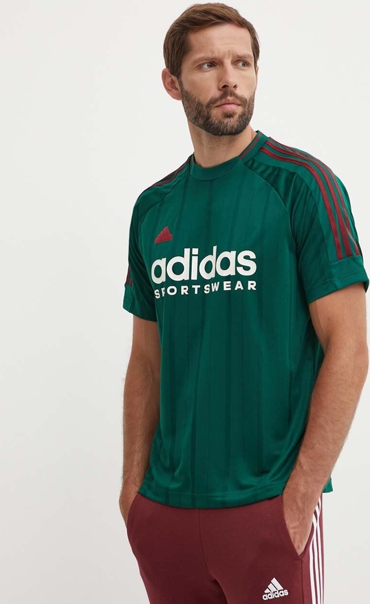 Zielony t-shirt Adidas z nadrukiem z krótkim rękawem