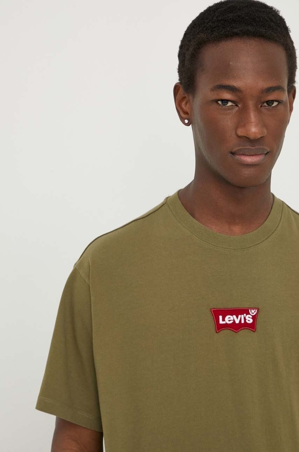 Zielony t-shirt Levis z krótkim rękawem