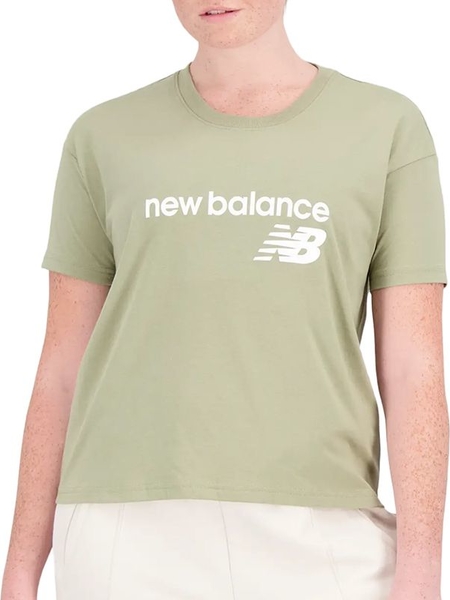 Zielony t-shirt New Balance w sportowym stylu z krótkim rękawem z okrągłym dekoltem