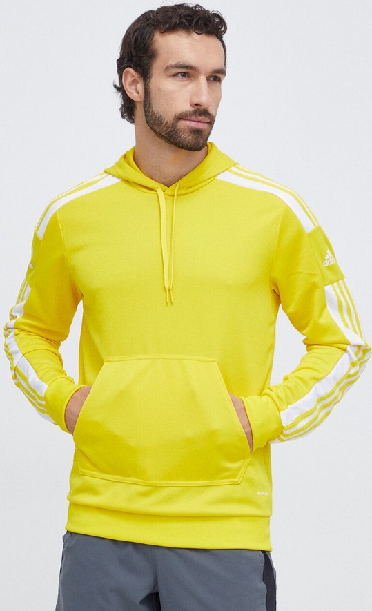 Żółta bluza Adidas Performance w młodzieżowym stylu z dresówki