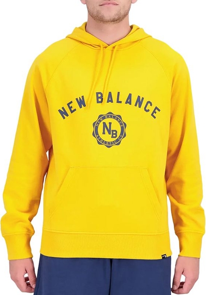 Żółta bluza New Balance w młodzieżowym stylu z bawełny