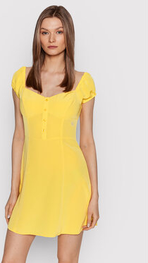Żółta sukienka Calvin Klein z krótkim rękawem w stylu casual mini