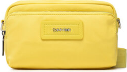 Żółta torebka Calvin Klein w młodzieżowym stylu matowa średnia