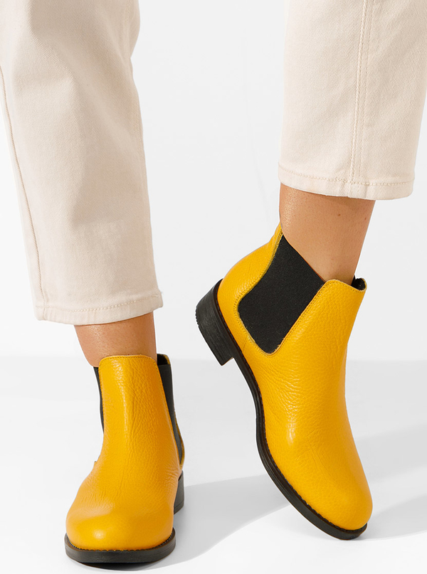 Żółte botki Zapatos na obcasie ze skóry