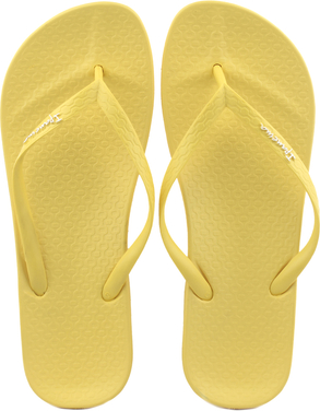 Żółte klapki Ipanema w stylu casual z płaską podeszwą