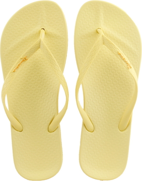 Żółte klapki Ipanema z płaską podeszwą