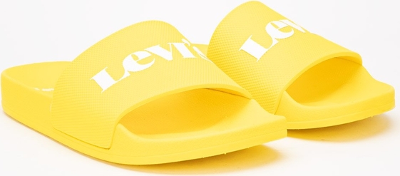 Żółte klapki Levis w stylu casual