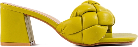 Żółte klapki Shelovet w stylu casual