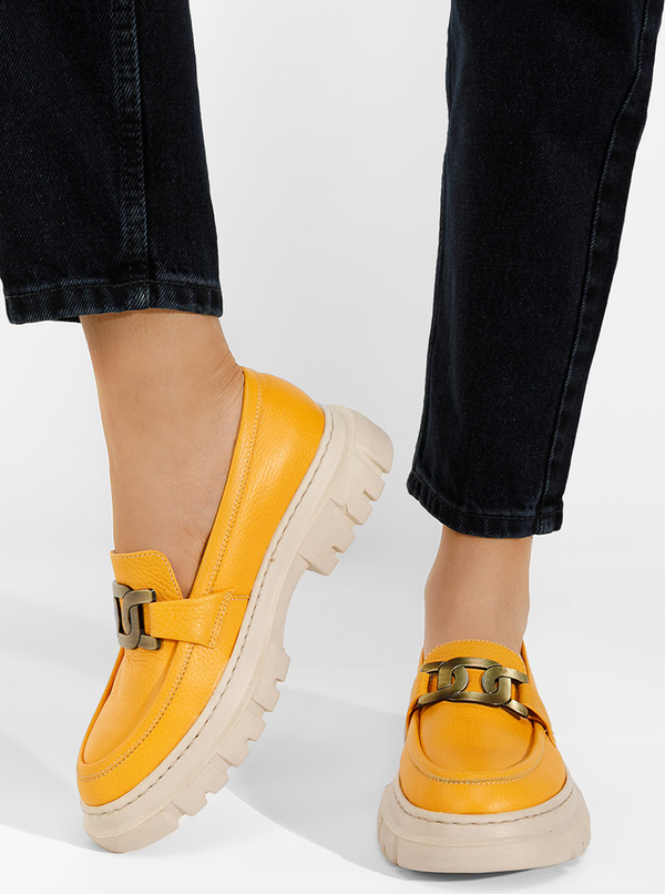 Żółte półbuty Zapatos w stylu casual ze skóry