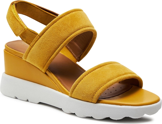 Żółte sandały Geox w stylu casual na koturnie