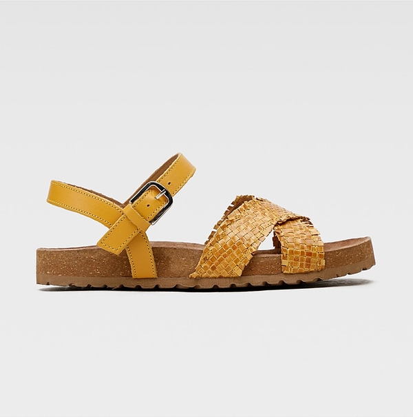 Żółte sandały Lasocki w stylu casual