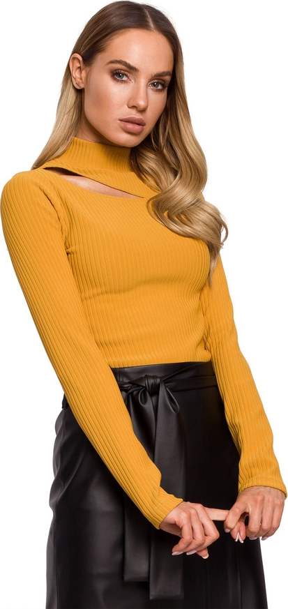 Żółty sweter MOE w stylu klasycznym
