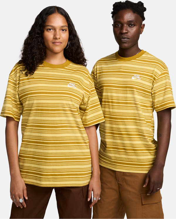 Żółty t-shirt Nike w stylu casual z bawełny