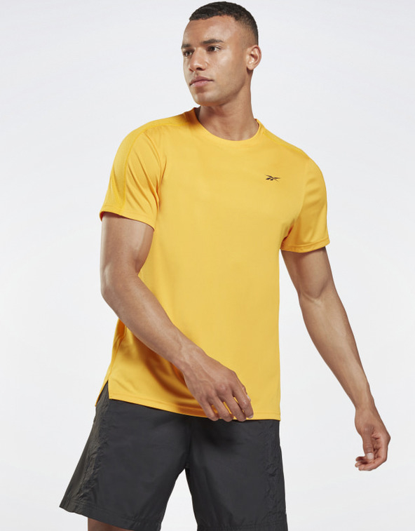Żółty t-shirt Reebok w sportowym stylu