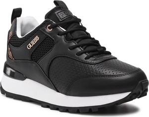 Czarne buty sportowe Guess w sportowym stylu na platformie sznurowane