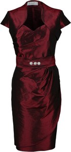 Czerwona sukienka Fokus w stylu klasycznym z krótkim rękawem z dekoltem w kształcie litery v