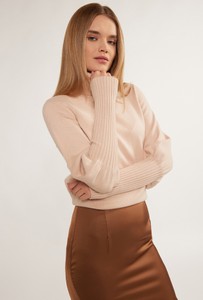 Różowy sweter FEMESTAGE Eva Minge w stylu casual