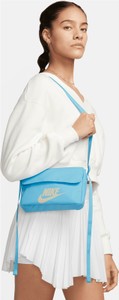 Niebieska torebka Nike matowa w sportowym stylu