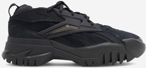 Czarne buty sportowe Reebok sznurowane z płaską podeszwą