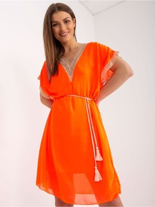 Pomarańczowa sukienka ITALY MODA z dekoltem w kształcie litery v mini