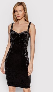 Czarna sukienka Guess z dekoltem w kształcie litery v mini dopasowana