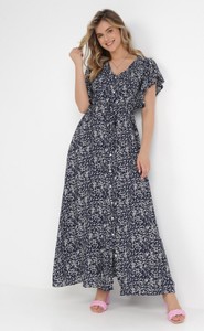 Granatowa sukienka born2be z dekoltem w kształcie litery v