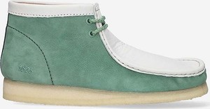 Zielone buty zimowe Clarks w stylu casual sznurowane