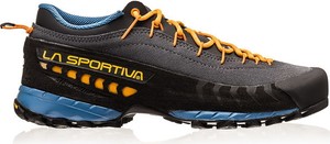 Czarne buty trekkingowe La Sportiva w sportowym stylu ze skóry