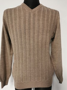 Brązowy sweter M. Lasota w stylu casual