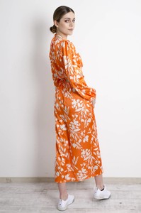 Pomarańczowa sukienka Olika maxi