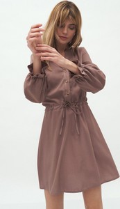Brązowa sukienka Nife z długim rękawem mini z dekoltem w kształcie litery v