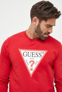 Czerwona bluza Guess w młodzieżowym stylu